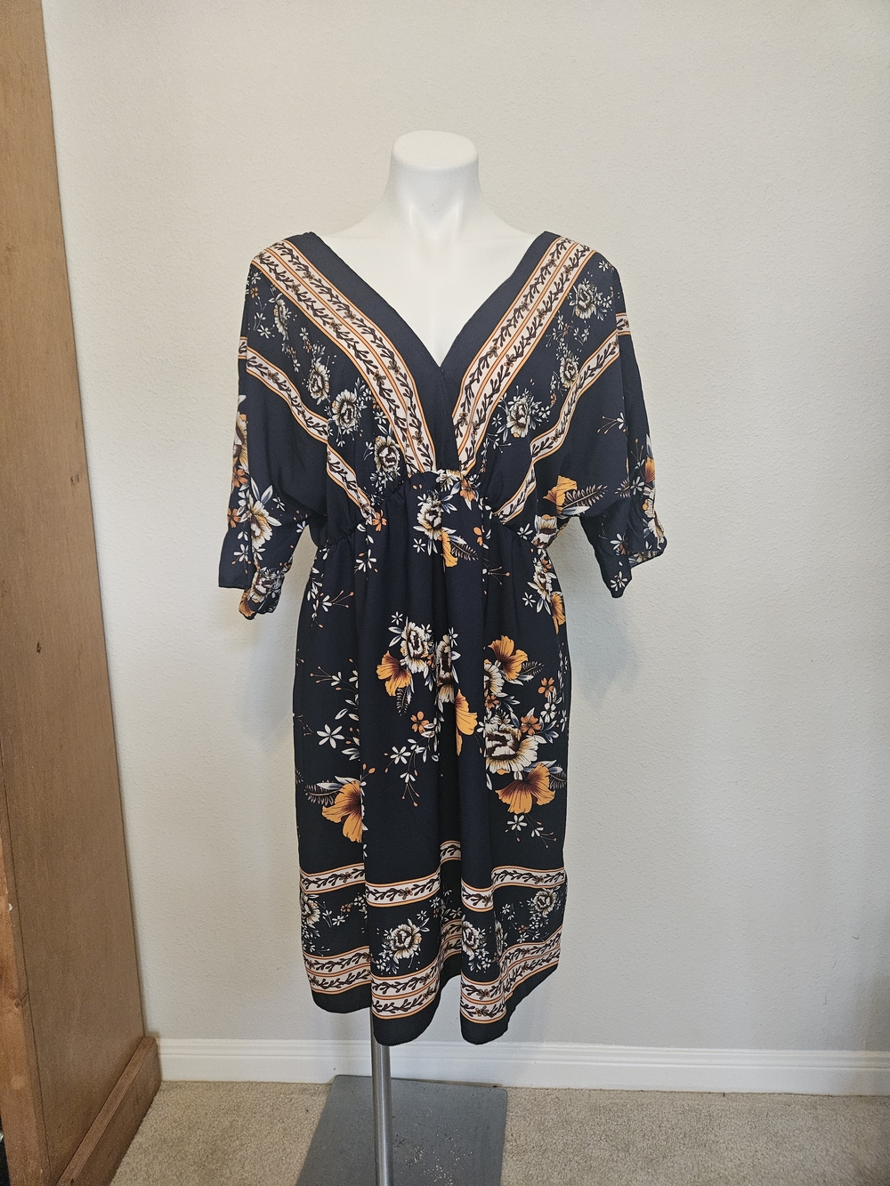 SHEIN Navy Floral Short-Sleeve V-Neck Dress/bathing Suit Cover